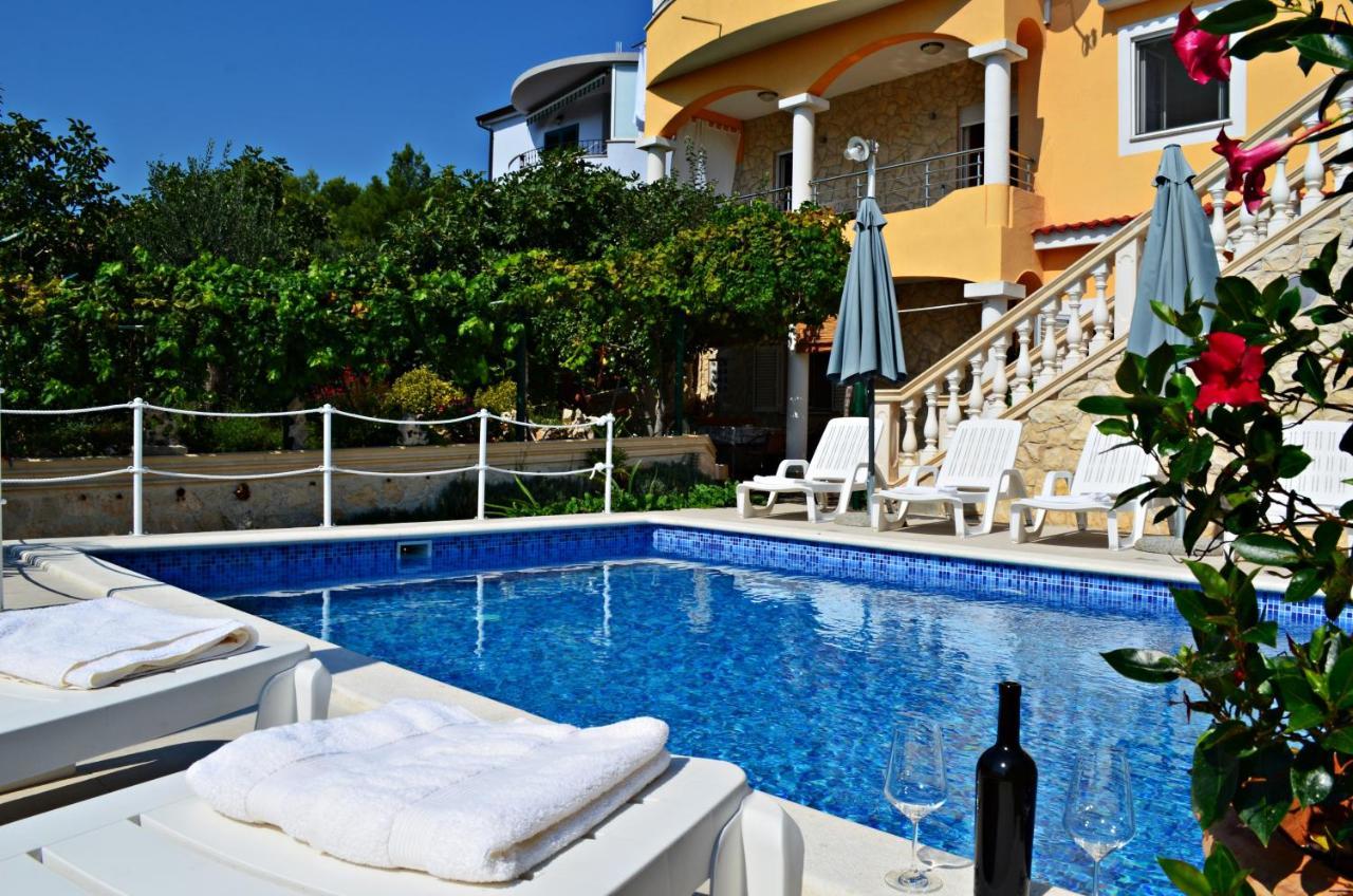 Apartments Villa RA Zaboric Esterno foto